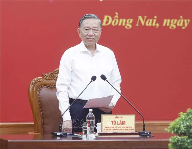 Tổng Bí thư, Chủ tịch nước làm việc với Ban Thường vụ Thành ủy Đồng Nai Tổng Bí thư, Chủ tịch nước làm việc với Ban Thường vụ Thành ủy Đồng Nai