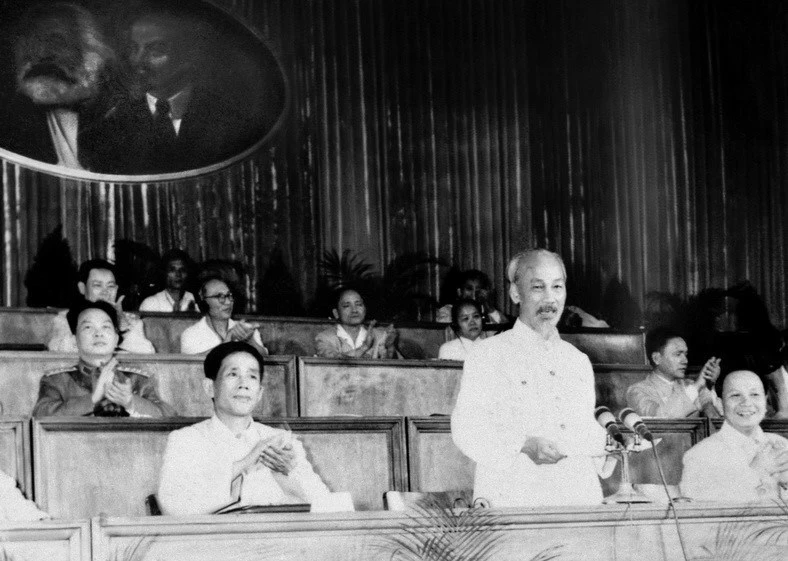 Tổng Bí thư, Chủ tịch nước Tô Lâm: Ánh sáng Hồ Chí Minh soi đường cho chúng ta đi Tổng Bí thư, Chủ tịch nước Tô Lâm: Ánh sáng Hồ Chí Minh soi đường cho chúng ta đi