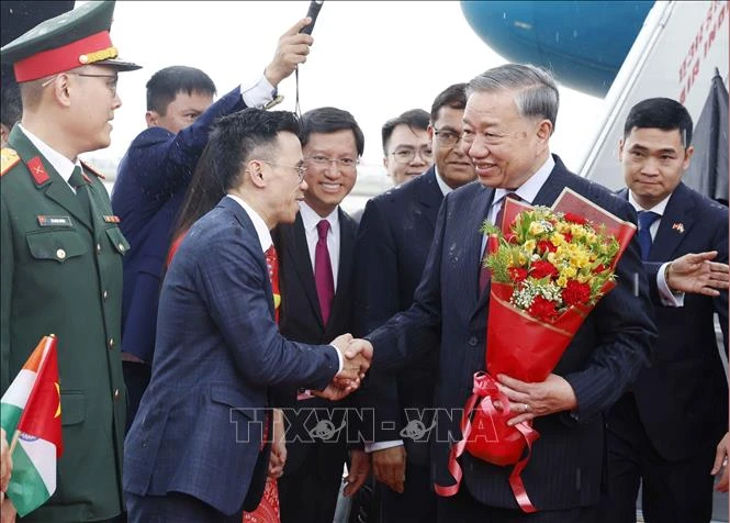 Tổng Bí thư, Chủ tịch nước Tô Lâm bắt đầu thăm cấp Nhà nước Cộng hòa Ấn Độ Tổng Bí thư, Chủ tịch nước Tô Lâm bắt đầu thăm cấp Nhà nước Cộng hòa Ấn Độ