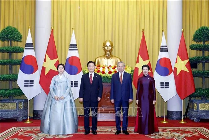 Tổng Bí thư, Chủ tịch nước Tô Lâm chủ trì Lễ đón chính thức Tổng thống Hàn Quốc Tổng Bí thư, Chủ tịch nước Tô Lâm chủ trì Lễ đón chính thức Tổng thống Hàn Quốc