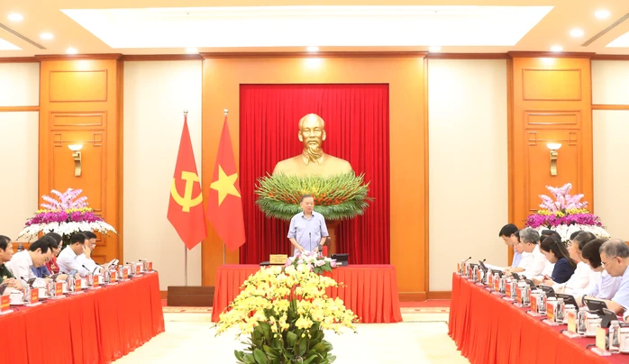 Tổng Bí thư, Chủ tịch nước Tô Lâm: Chuyển mạnh sang “quản trị phát triển giáo dục” Tổng Bí thư, Chủ tịch nước Tô Lâm: Chuyển mạnh sang “quản trị phát triển giáo dục”