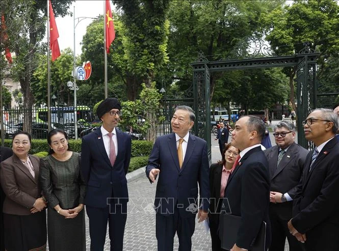 Tổng Bí thư, Chủ tịch nước Tô Lâm: Cùng xây dựng Cộng đồng ASEAN đoàn kết, vững mạnh Tổng Bí thư, Chủ tịch nước Tô Lâm: Cùng xây dựng Cộng đồng ASEAN đoàn kết, vững mạnh
