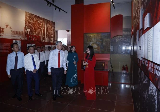 Tổng Bí thư, Chủ tịch nước Tô Lâm dâng hương tưởng niệm Tổng Bí thư Hà Huy Tập Tổng Bí thư, Chủ tịch nước Tô Lâm dâng hương tưởng niệm Tổng Bí thư Hà Huy Tập