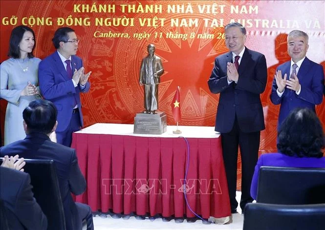 Tổng Bí thư, Chủ tịch nước Tô Lâm dự lễ khánh thành Nhà Việt Nam, gặp gỡ cộng đồng người Việt