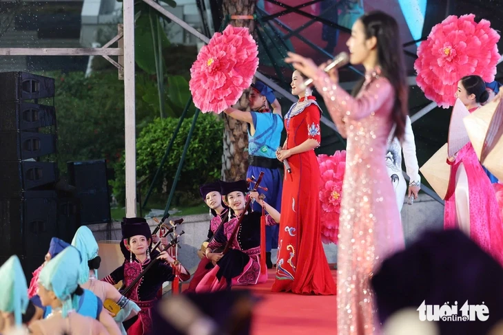 Tổng Bí thư, Chủ tịch nước Tô Lâm dự lễ khởi động Liên hoan nhân dân biên giới Việt - Trung 2026 Tổng Bí thư, Chủ tịch nước Tô Lâm dự lễ khởi động Liên hoan nhân dân biên giới Việt - Trung 2026