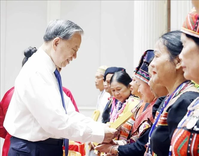Tổng Bí thư, Chủ tịch nước Tô Lâm: Giữ được văn hóa là giữ được gốc rễ phát triển Tổng Bí thư, Chủ tịch nước Tô Lâm: Giữ được văn hóa là giữ được gốc rễ phát triển