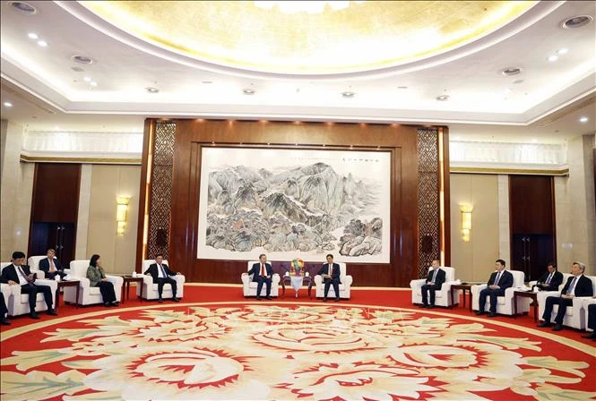 Tổng Bí thư, Chủ tịch nước Tô Lâm hội kiến Bí thư khu ủy Khu tự trị dân tộc Choang Quảng Tây