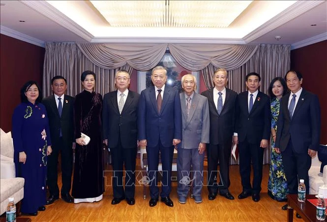 Tổng Bí thư, Chủ tịch nước Tô Lâm gặp mặt thân nhân các tướng lĩnh, chuyên gia, nhân sỹ hữu nghị Việt Nam - Trung Quốc