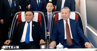 Tổng Bí thư, Chủ tịch nước Tô Lâm rời Bắc Kinh tới thăm Nam Ninh bằng tàu cao tốc
