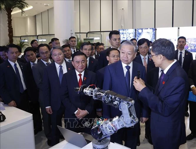 Tổng Bí thư, Chủ tịch nước Tô Lâm thăm Trung tâm hợp tác ứng dụng AI Trung Quốc- ASEAN Tổng Bí thư, Chủ tịch nước Tô Lâm thăm Trung tâm hợp tác ứng dụng AI Trung Quốc- ASEAN
