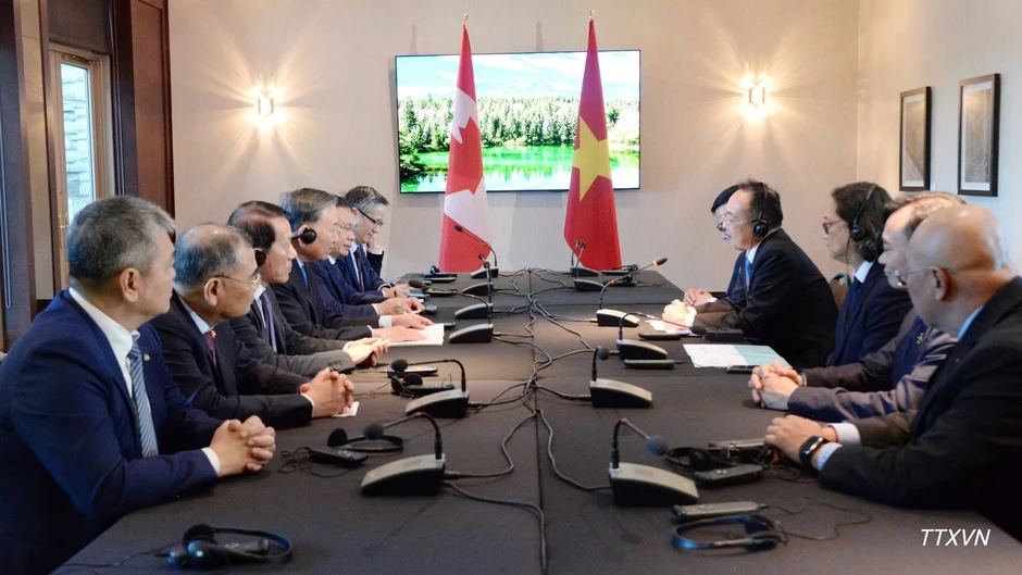 Tổng Bí thư, Chủ tịch nước Tô Lâm tiếp một số doanh nghiệp, tập đoàn tại Canada Tổng Bí thư, Chủ tịch nước Tô Lâm tiếp một số doanh nghiệp, tập đoàn tại Canada