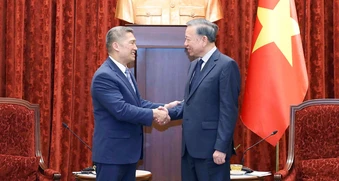 Tổng Bí thư, Chủ tịch nước Tô Lâm tiếp Quyền Bộ trưởng Bộ Hải quân Mỹ Hùng Cao