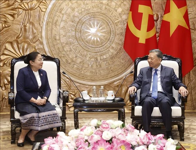 Tổng Bí thư, Chủ tịch nước Tô Lâm tiếp Trưởng Ban Tổ chức Trung ương Lào Tổng Bí thư, Chủ tịch nước Tô Lâm tiếp Trưởng Ban Tổ chức Trung ương Lào