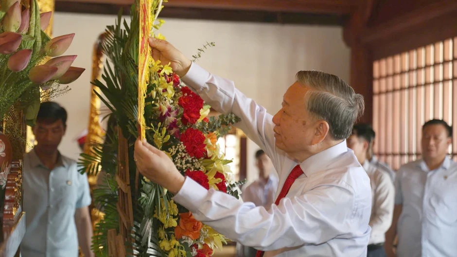 Tổng Bí thư, Chủ tịch nước Tô Lâm tưởng niệm Tổng Bí thư Hà Huy Tập tại Hà Tĩnh