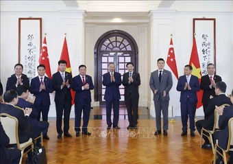 Tổng Bí thư, Chủ tịch nước Tô Lâm và Thủ tướng Singapore chứng kiến lễ trao văn kiện hợp tác giữa hai nước