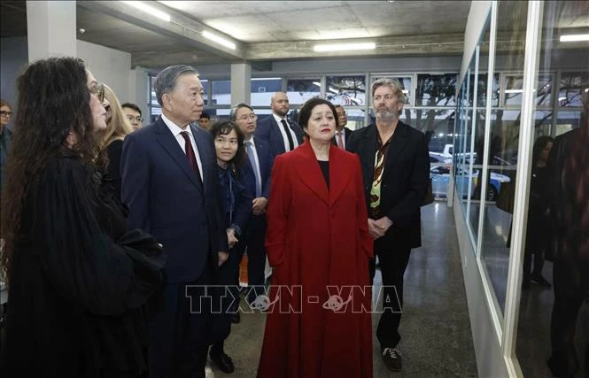 Tổng Bí thư, Chủ tịch nước Tô Lâm và Toàn quyền New Zealand thăm Triển lãm ảnh StarkWhite