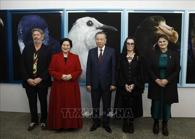 Tổng Bí thư, Chủ tịch nước Tô Lâm và Toàn quyền New Zealand thăm Triển lãm ảnh StarkWhite