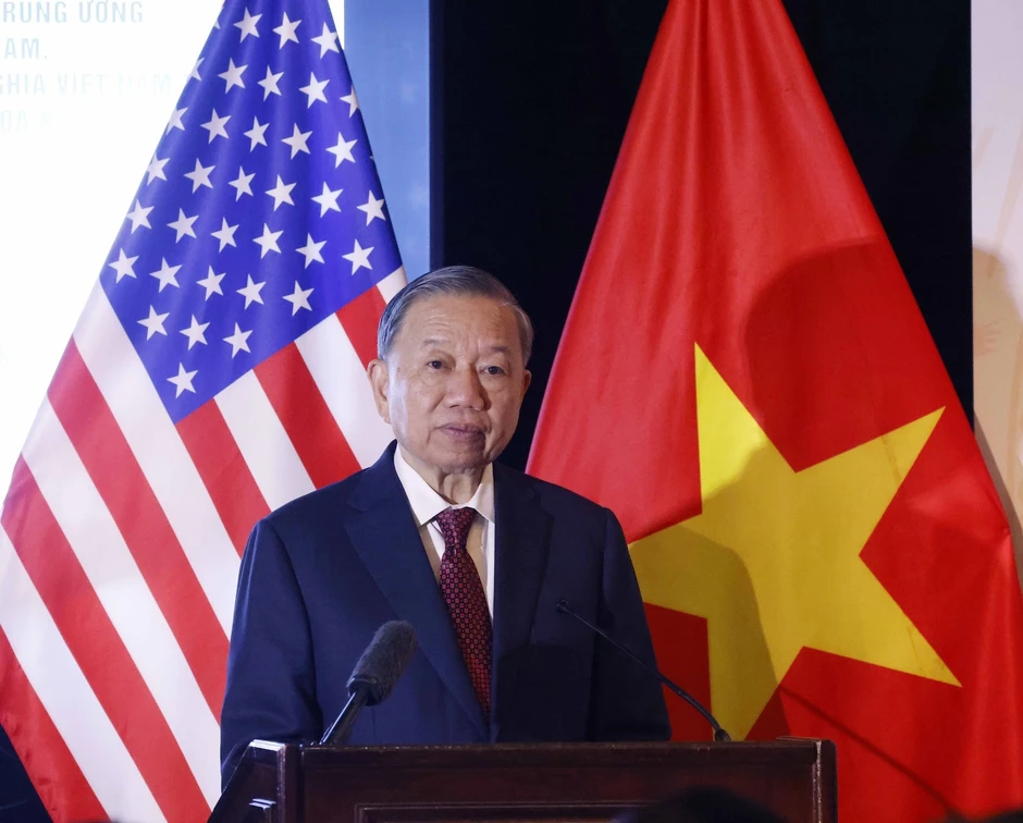 Tổng Bí thư, Chủ tịch nước trao Huân chương hữu nghị tặng những người bạn Mỹ Tổng Bí thư, Chủ tịch nước trao Huân chương hữu nghị tặng những người bạn Mỹ
