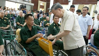 Tổng Bí thư, Chủ tịch nước: Tri ân người có công là thước đo nhân văn của chế độ