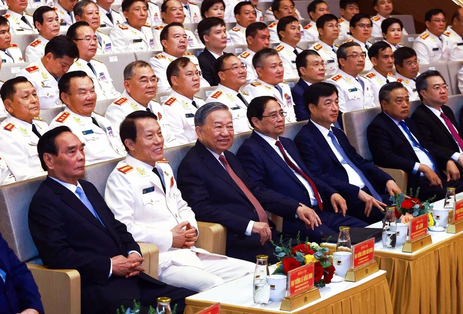 Tổng Bí thư, Chủ tịch nước: Xây dựng lực lượng tham mưu CAND hiện đại trước năm 2030 Tổng Bí thư, Chủ tịch nước: Xây dựng lực lượng tham mưu CAND hiện đại trước năm 2030