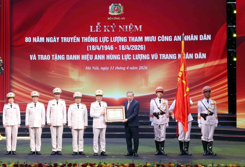 Tổng Bí thư, Chủ tịch nước: Xây dựng lực lượng tham mưu CAND hiện đại trước năm 2030 Tổng Bí thư, Chủ tịch nước: Xây dựng lực lượng tham mưu CAND hiện đại trước năm 2030