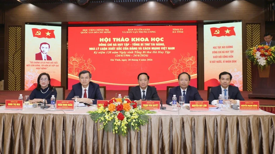Tổng Bí thư Hà Huy Tập - nhà lãnh đạo tài năng, nhà lý luận xuất sắc của Đảng Tổng Bí thư Hà Huy Tập - nhà lãnh đạo tài năng, nhà lý luận xuất sắc của Đảng