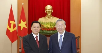 Tổng Bí thư tiếp Bộ trưởng Công an Lào