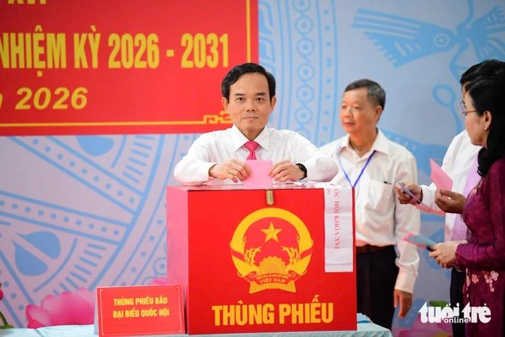 Tổng Bí thư Tô Lâm, các lãnh đạo Đảng, Nhà nước bỏ phiếu bầu đại biểu Quốc hội, HĐND nhiệm kỳ mới