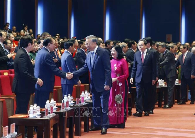 Tổng Bí thư Tô Lâm tham dự Lễ Khai mạc trọng thể Đại hội đại biểu Mặt trận Tổ quốc Việt Nam lần thứ XI Tổng Bí thư Tô Lâm tham dự Lễ Khai mạc trọng thể Đại hội đại biểu Mặt trận Tổ quốc Việt Nam lần thứ XI