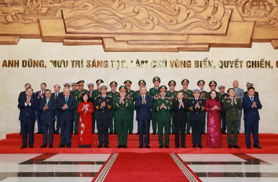 Tổng Bí thư Tô Lâm: Xây dựng 'thế trận lòng dân' ngay trên biển Tổng Bí thư Tô Lâm: Xây dựng 'thế trận lòng dân' ngay trên biển