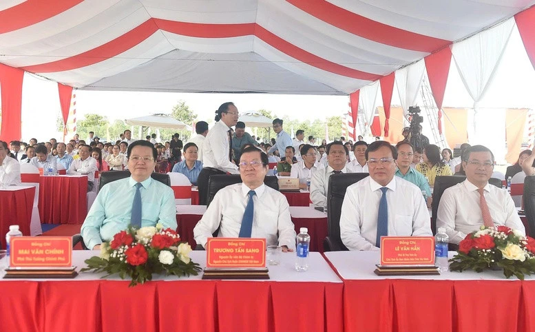 Tổng Bí thư và Thủ tướng dự lễ khởi công các trường nội trú liên cấp biên giới