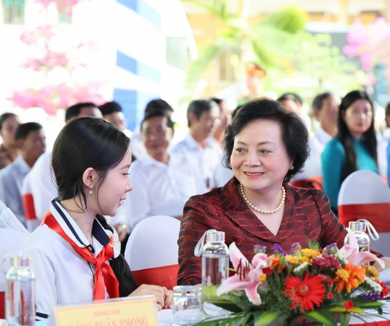 Tổng Bí thư và Thủ tướng dự lễ khởi công các trường nội trú liên cấp biên giới