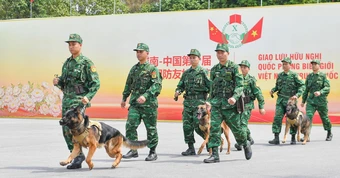 Tổng duyệt Giao lưu hữu nghị quốc phòng biên giới Việt Nam - Trung Quốc lần thứ 10