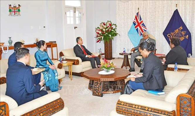 Tổng thống Fiji đánh giá cao vai trò và vị thế của Việt Nam trên trường quốc tế Tổng thống Fiji đánh giá cao vai trò và vị thế của Việt Nam trên trường quốc tế