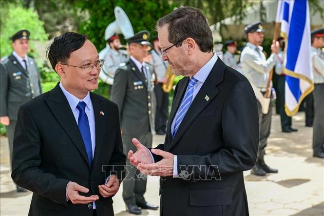 Tổng thống Israel đánh giá Việt Nam là đối tác năng động, có vai trò ngày càng quan trọng tại Đông Nam Á Tổng thống Israel đánh giá Việt Nam là đối tác năng động, có vai trò ngày càng quan trọng tại Đông Nam Á