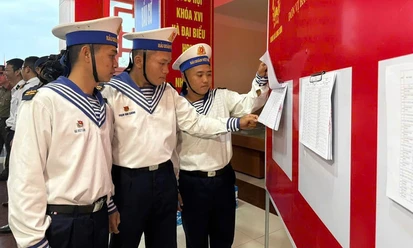 TP HCM in hơn 9,6 triệu thẻ cử tri từ dữ liệu VNeID - Báo TinVina