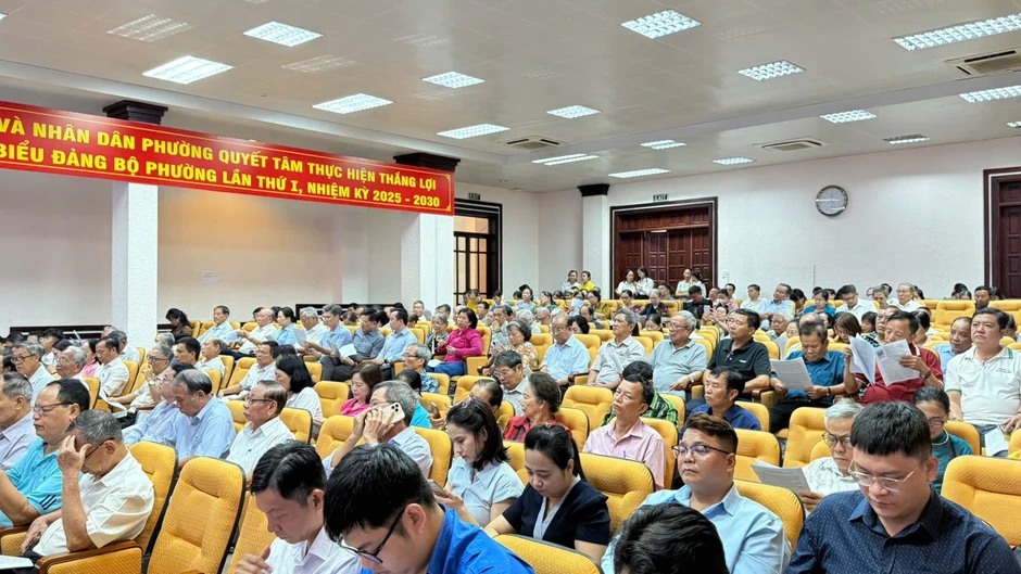 TP Hồ Chí Minh: Cử tri kỳ vọng đại biểu dân cử phải gần dân, vì lợi ích của nhân dân TP Hồ Chí Minh: Cử tri kỳ vọng đại biểu dân cử phải gần dân, vì lợi ích của nhân dân