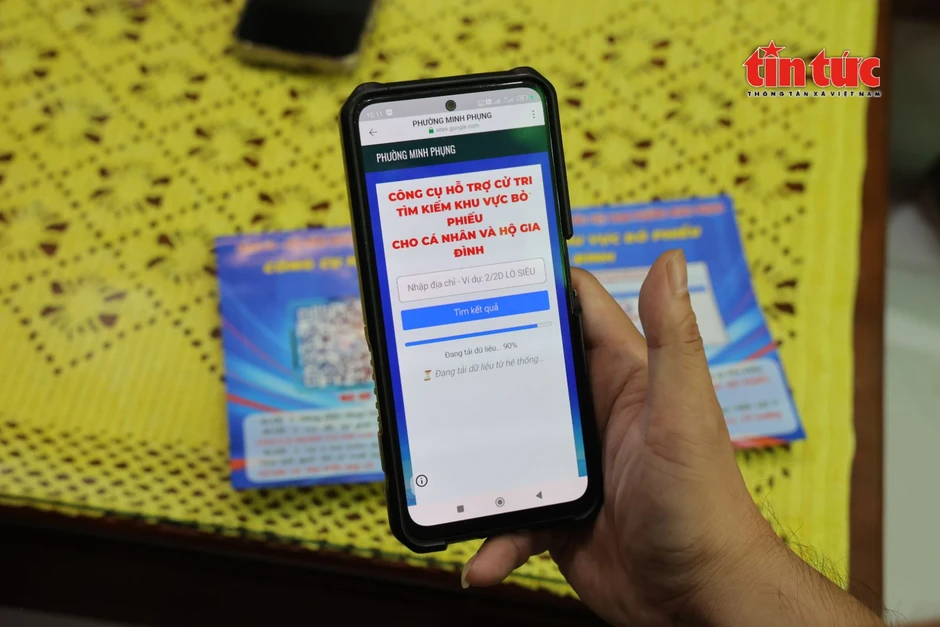 TP Hồ Chí Minh: Hơn 70.000 cử tri phường Minh Phụng tra cứu điểm bỏ phiếu bằng mã QR TP Hồ Chí Minh: Hơn 70.000 cử tri phường Minh Phụng tra cứu điểm bỏ phiếu bằng mã QR
