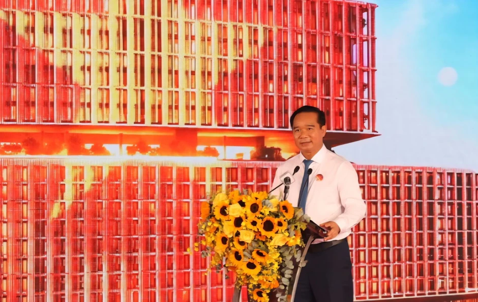 TP Hồ Chí Minh khởi công loạt dự án trọng điểm có quy mô lớn TP Hồ Chí Minh khởi công loạt dự án trọng điểm có quy mô lớn