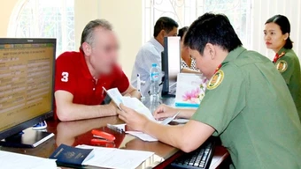 TP Hồ Chí Minh: Xử lý gần 500 trường hợp người nước ngoài quá hạn tạm trú