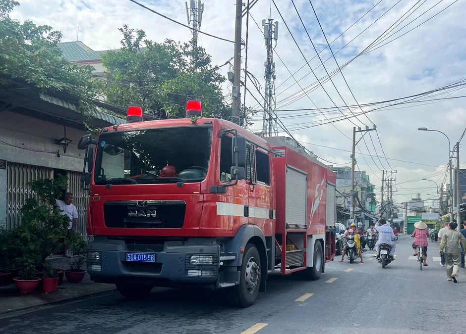 TP.HCM: Cháy nhà ở phường Linh Xuân, thanh niên 20 tuổi tử vong TP.HCM: Cháy nhà ở phường Linh Xuân, thanh niên 20 tuổi tử vong