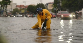 TPHCM chỉ đạo khẩn ứng phó vùng áp thấp gần Biển Đông