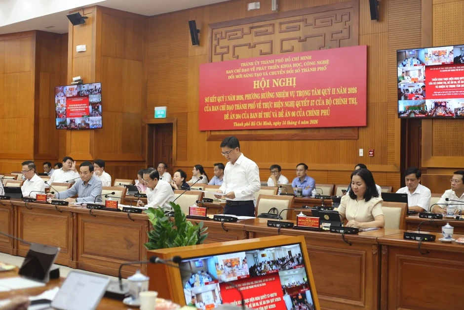 TP.HCM đã cấp hơn 12,7 triệu thẻ căn cước gắn chip và 8,6 triệu tài khoản định danh điện tử TP.HCM đã cấp hơn 12,7 triệu thẻ căn cước gắn chip và 8,6 triệu tài khoản định danh điện tử