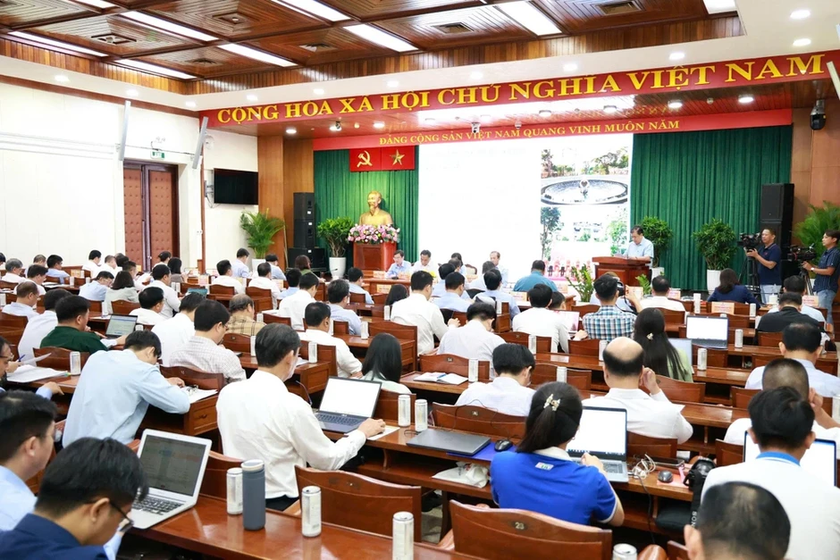 TP.HCM gỡ vướng hơn 800 dự án tồn đọng, 'khơi thông' quỹ đất 17.000 ha TP.HCM gỡ vướng hơn 800 dự án tồn đọng, 'khơi thông' quỹ đất 17.000 ha