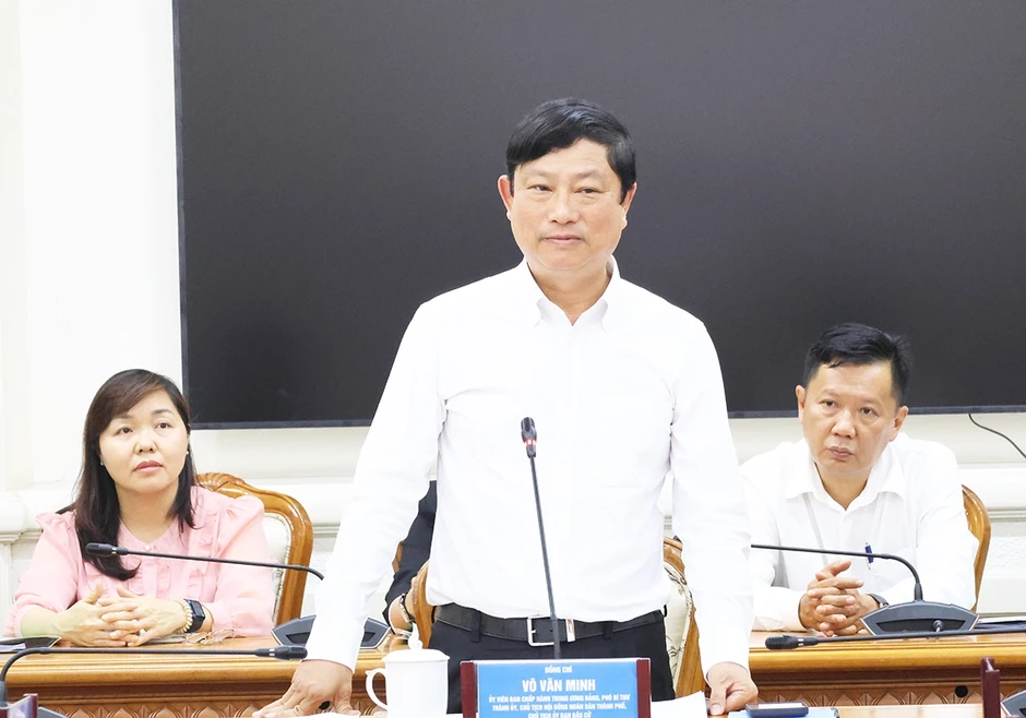 TPHCM kiện toàn Ủy ban bầu cử gồm 32 thành viên TPHCM kiện toàn Ủy ban bầu cử gồm 32 thành viên