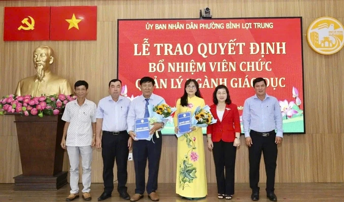 TPHCM: Phường Bình Lợi Trung bổ nhiệm hiệu trưởng các trường tiểu học TPHCM: Phường Bình Lợi Trung bổ nhiệm hiệu trưởng các trường tiểu học