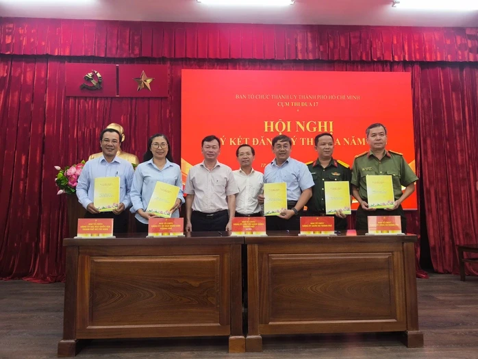TPHCM: Siết chặt kỷ cương, đổi mới thi đua trong ngành Tổ chức Xây dựng Đảng TPHCM: Siết chặt kỷ cương, đổi mới thi đua trong ngành Tổ chức Xây dựng Đảng