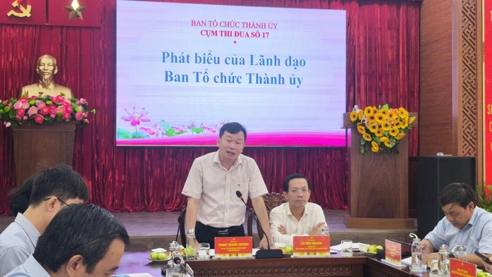 TPHCM: Siết chặt kỷ cương, đổi mới thi đua trong ngành Tổ chức Xây dựng Đảng TPHCM: Siết chặt kỷ cương, đổi mới thi đua trong ngành Tổ chức Xây dựng Đảng