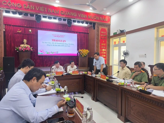 TPHCM: Siết chặt kỷ cương, đổi mới thi đua trong ngành Tổ chức Xây dựng Đảng TPHCM: Siết chặt kỷ cương, đổi mới thi đua trong ngành Tổ chức Xây dựng Đảng