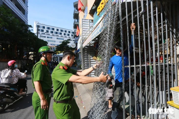 TP.HCM thí điểm phần mềm quản lý sử dụng tạm lòng đường, vỉa hè TP.HCM thí điểm phần mềm quản lý sử dụng tạm lòng đường, vỉa hè
